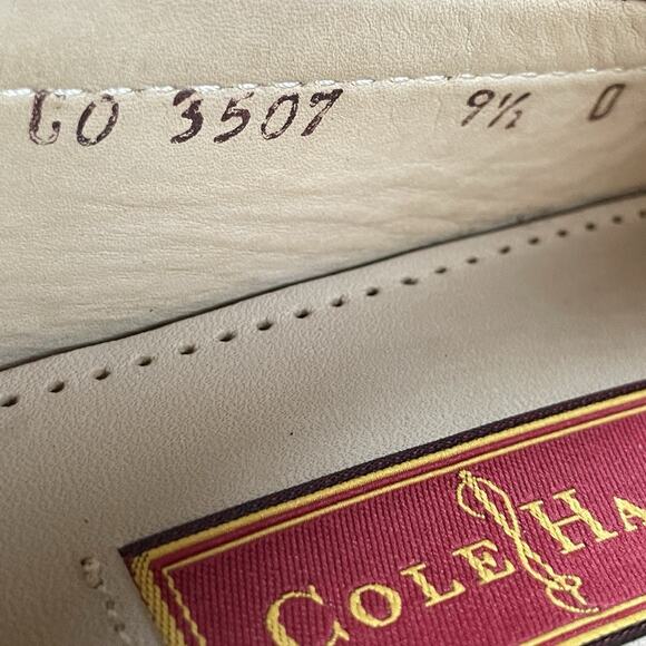 Cole Haan City Men’s 8.5 D Burgundy Leather Slip On Tassel Loafers Dress Shoes
